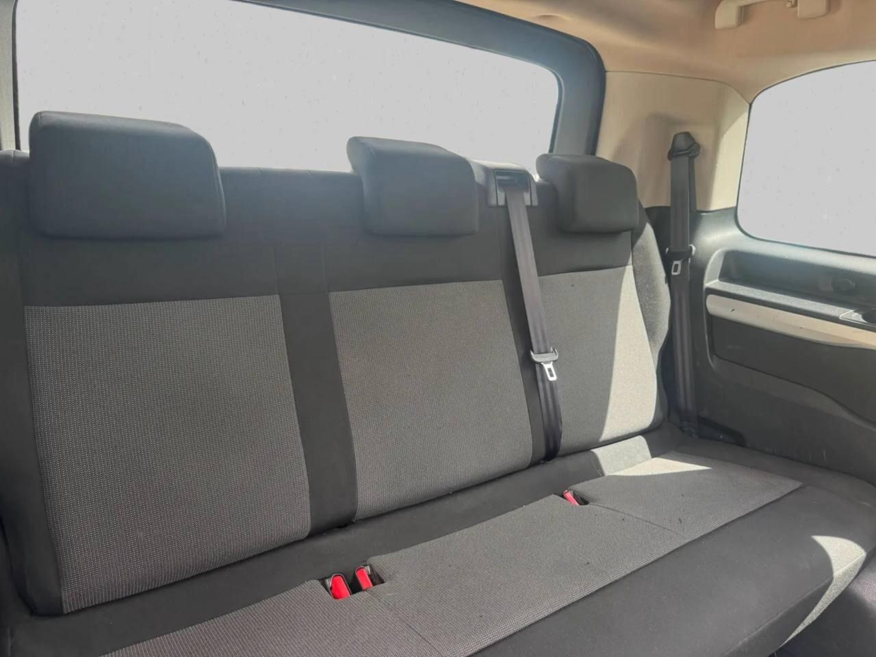 Peugeot Traveller BlueHDi 100 S&S Compact Business 01/2020