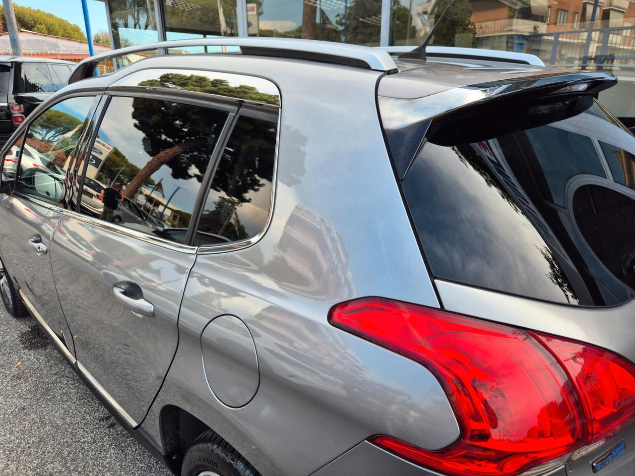 Peugeot 2008 BlueHDi 100 Allure