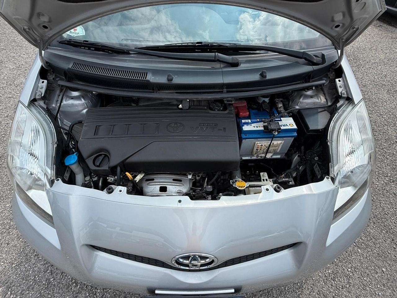 Toyota Yaris 1.3 Benz Km 96.160!!!