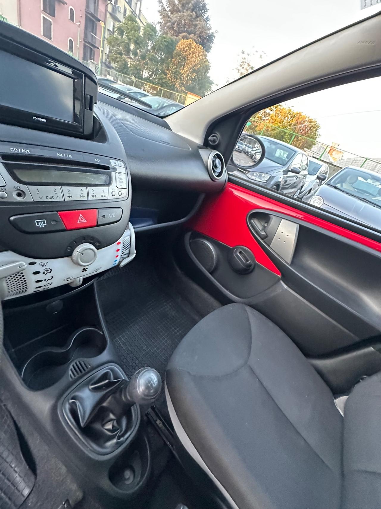 Toyota Aygo 1.0 12V VVT-i 5 porte Cool Soda Connect