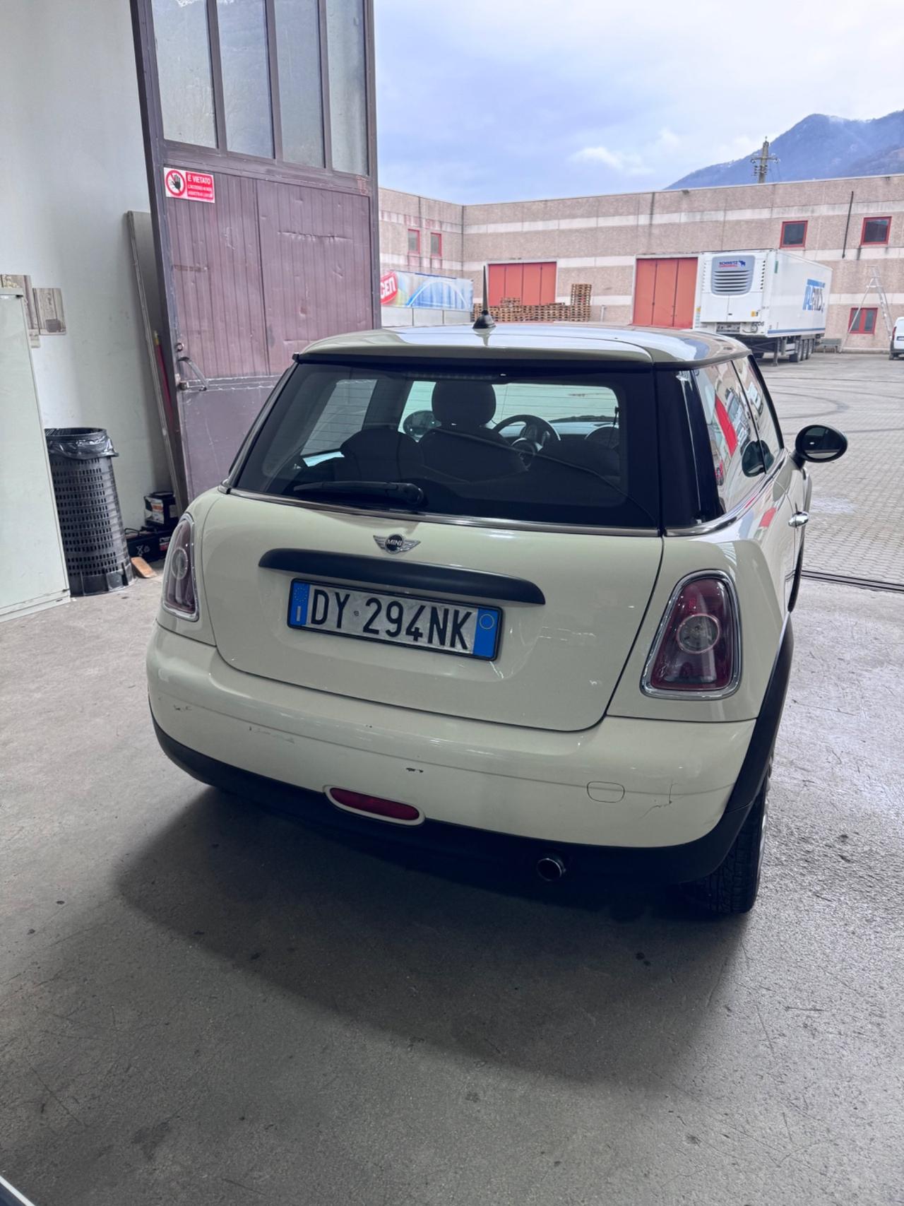 Mini Cooper 1.4 benzina Ray