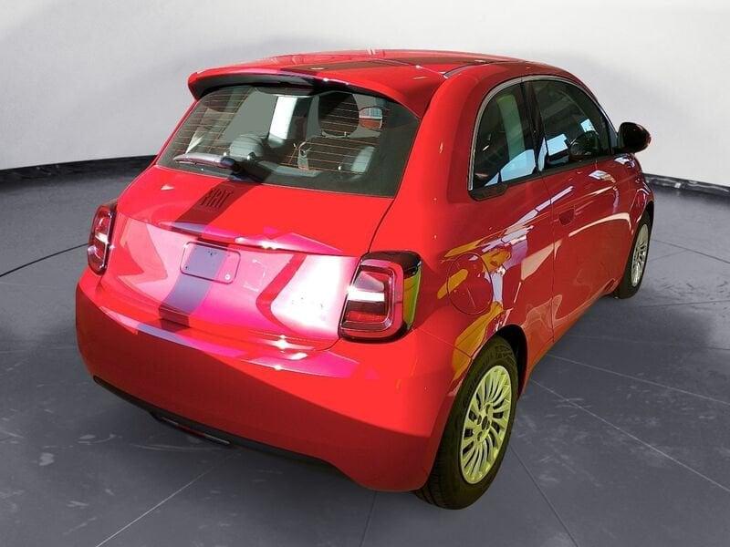 FIAT 500e 500 Nuova 500 Hatchback My23 La Nuova 500 - Red 320 Berlina