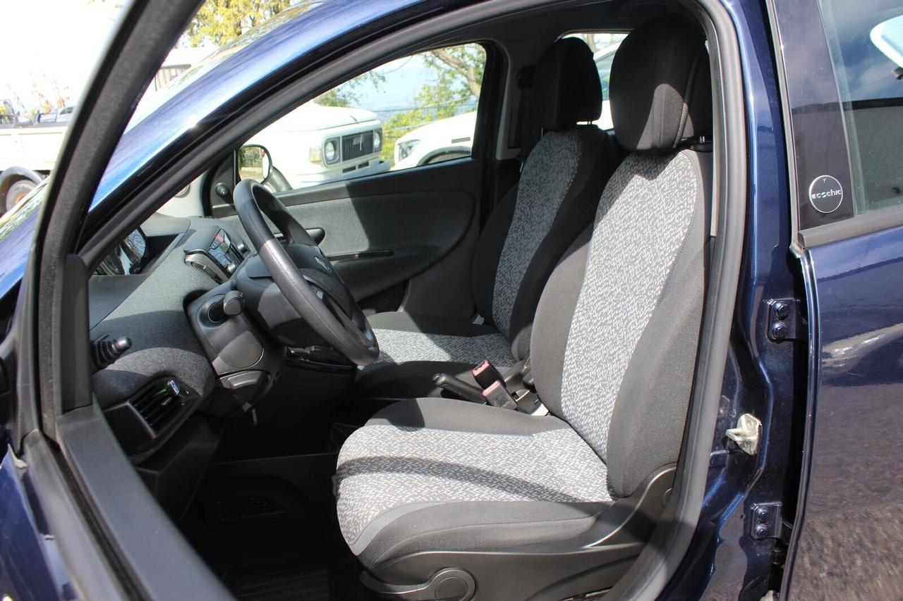 Lancia Ypsilon 1.0 FireFly 5 porte S&S Hybrid Ecochic Gold