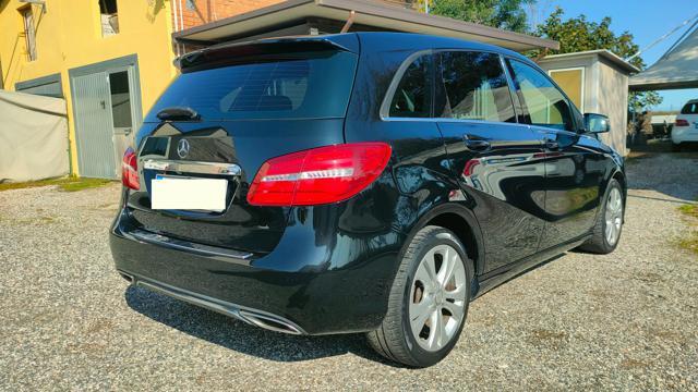 MERCEDES-BENZ B 180 d Automatic Sport