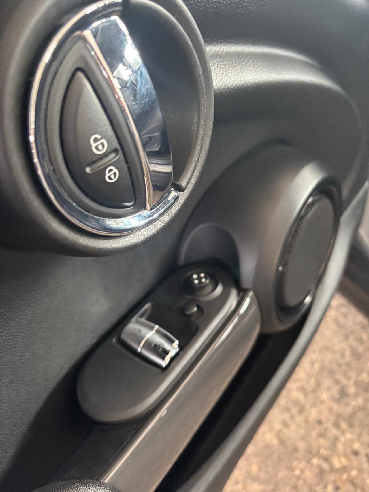 Mini One 1.5 DIESEL 70KW 95CV Business NEOPATENTATO