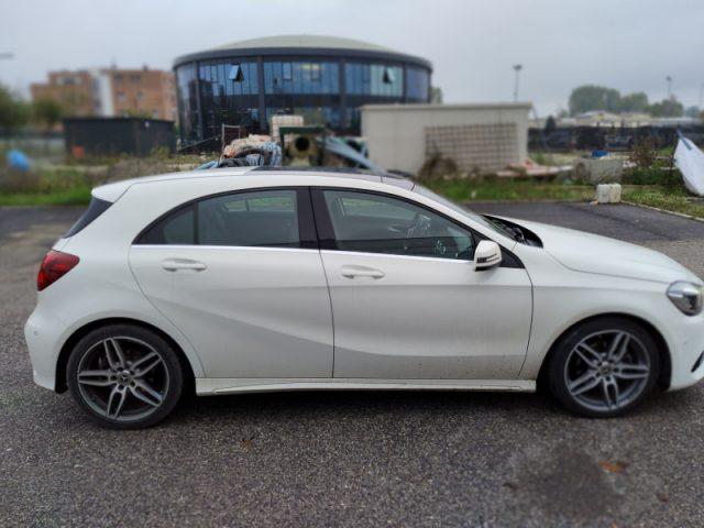 MERCEDES-BENZ A 180 d Premium