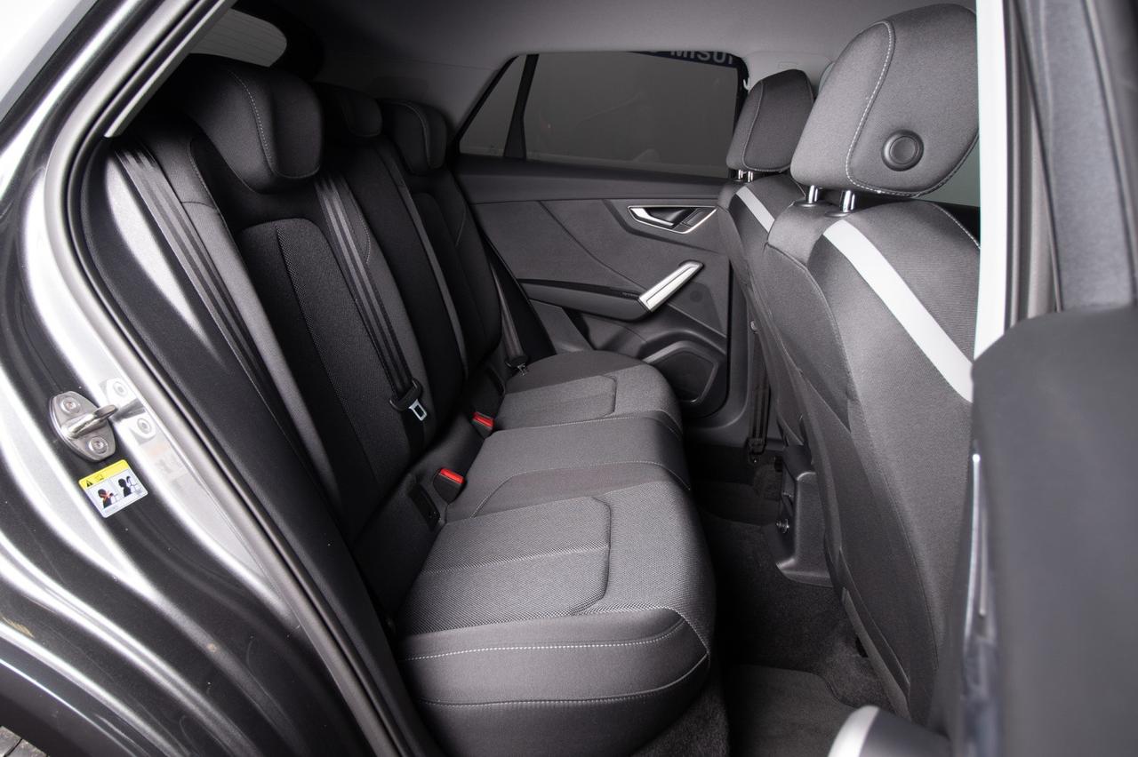 Audi Q2 35 Tfsi S-tronic S Line Identity Black Matrix