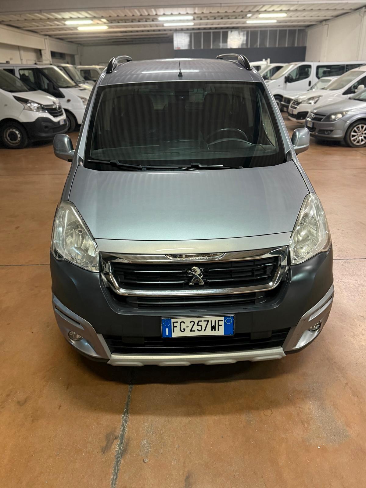 Peugeot Partner Tepee BlueHDi 100 Outdoor
