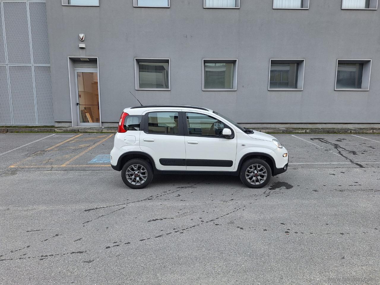 FIAT Panda 0.9 TwinAir Turbo S&S 4x4 OK NEOPATENTATI