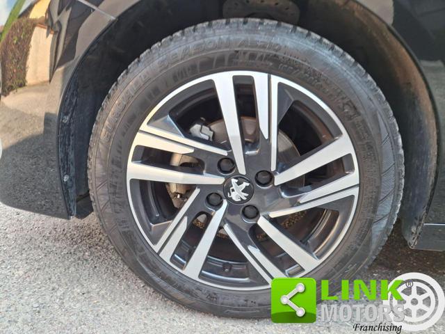 PEUGEOT 208 PureTech 75 Stop&Start Allure Pack GARANZIA
