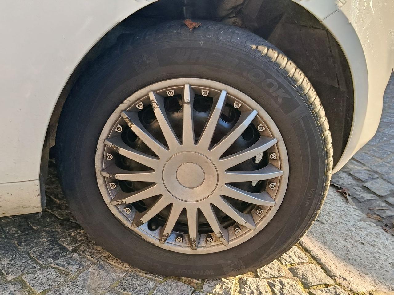 Ford Ka Titanium 1.2 #9277