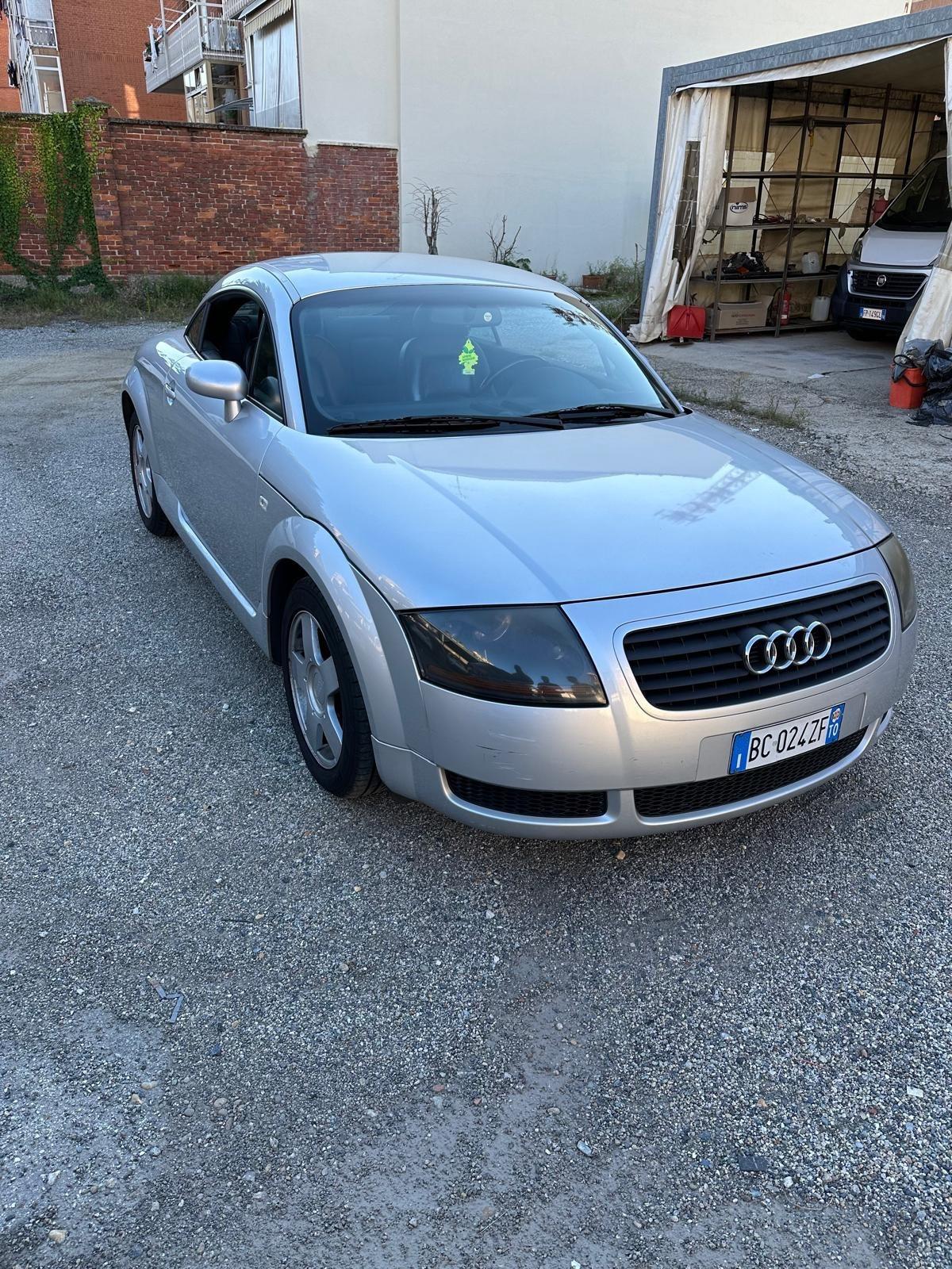 Audi TT Coupé