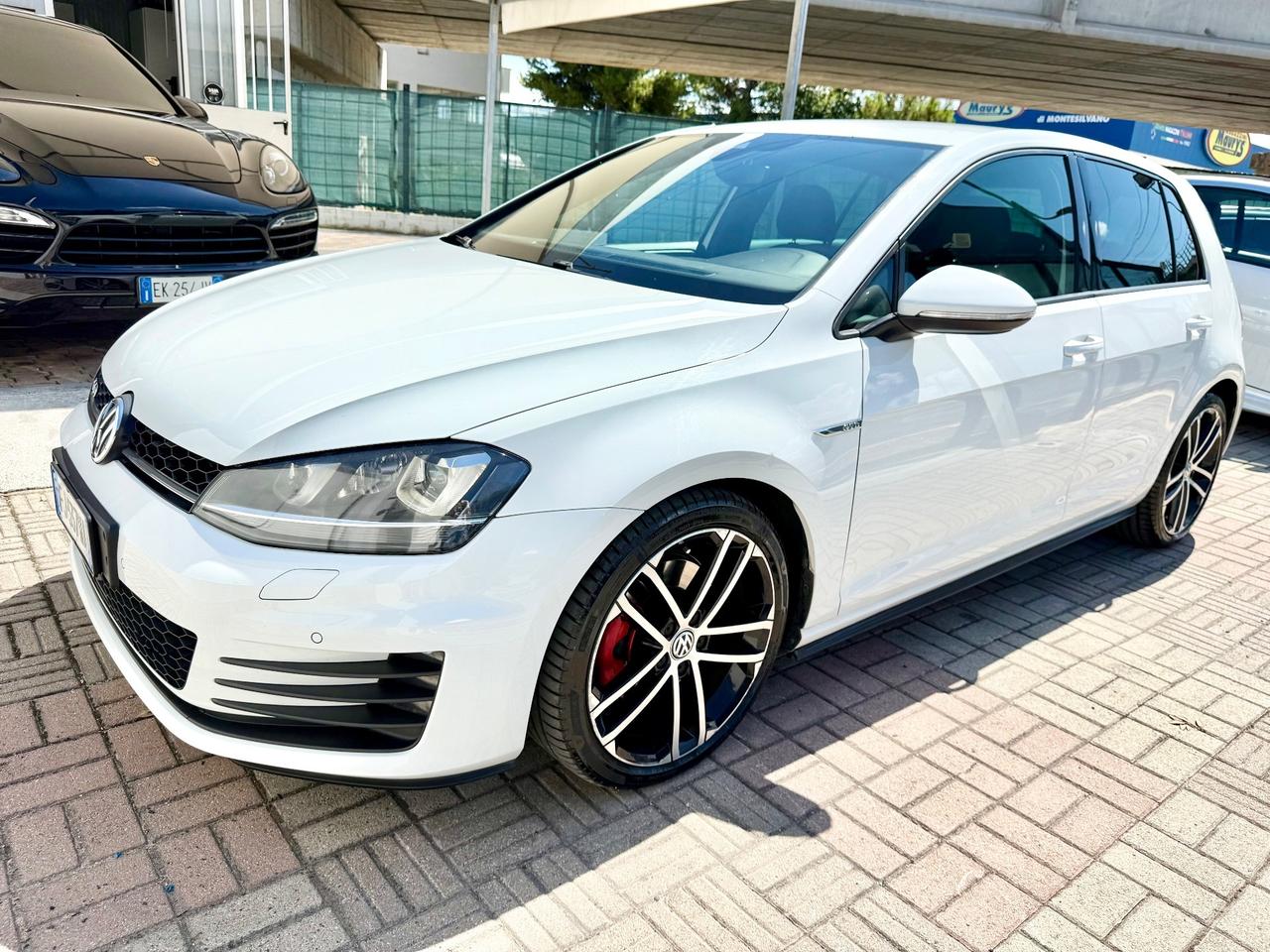 Volkswagen Golf 2.0 GTD DSG Sport Edition