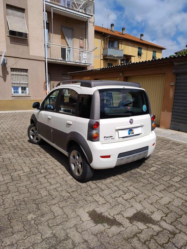 FIAT Panda 1.3 MJT 16V DPF 4x4 Cross