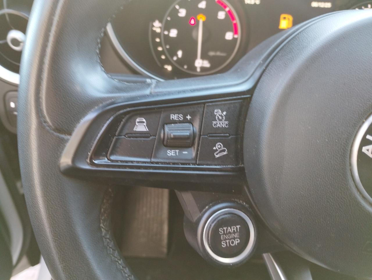 Alfa Romeo Stelvio 2.2 Turbodiesel 160 CV AT8 Business