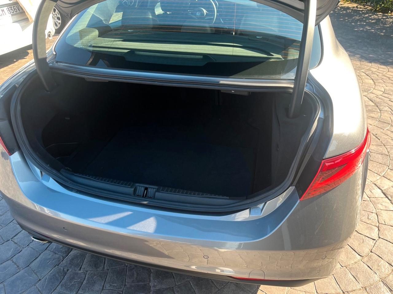 Alfa Romeo Giulia 2.2 Turbodiesel 160 CV AT8 Super