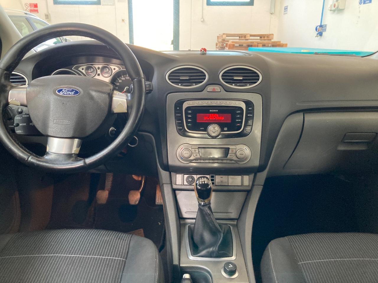 Ford Focus 2.0 (145CV) 5p. Bz.- Met. Tit.