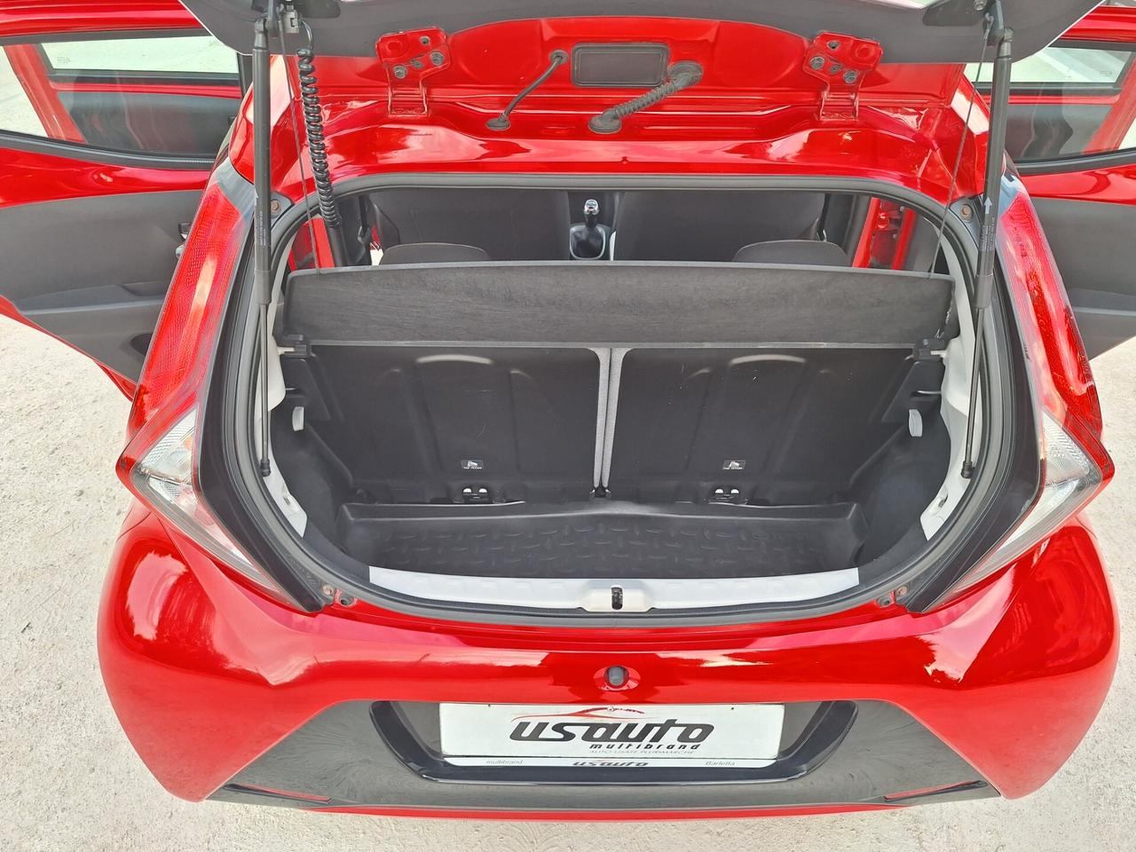 Toyota Aygo 1.0 VVT 5 porte x-play 2019 PERFETTA