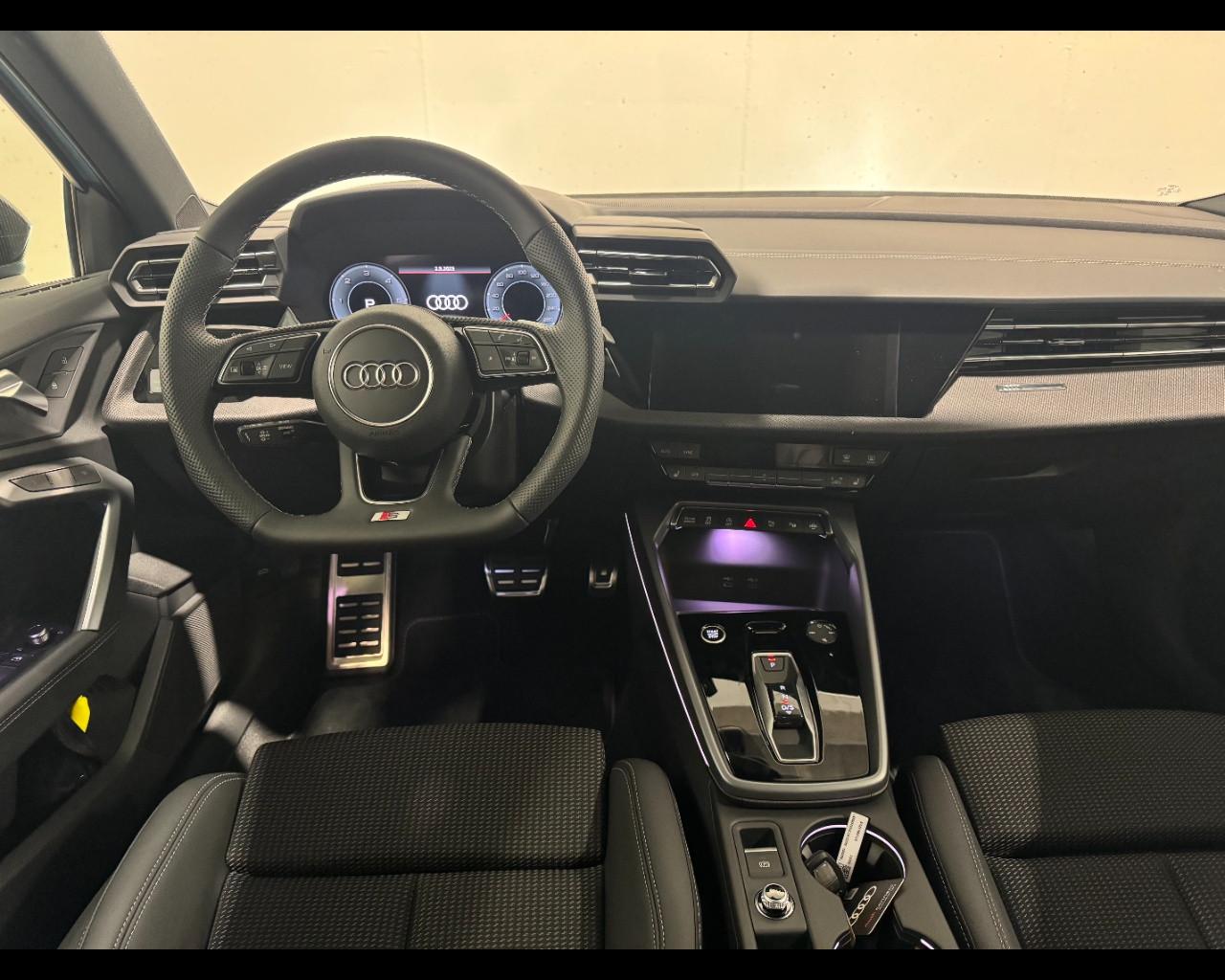 AUDI Audi A3 Sportback S line edition 35 TDI 110 kW S tronic