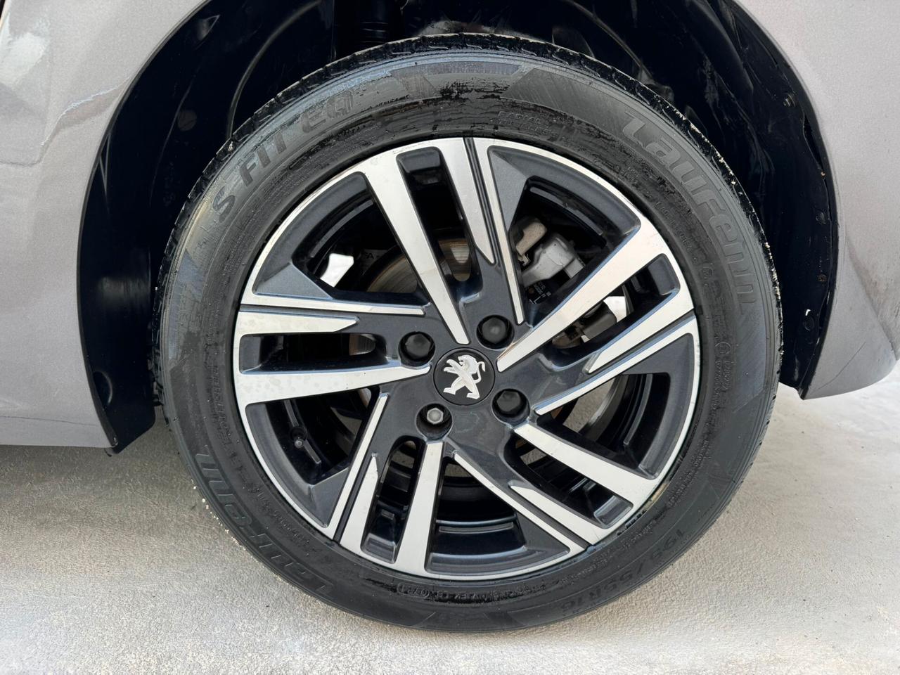 PEUGEOT 208 BlueHDi 100CV 2023!!! ALLURE!!!