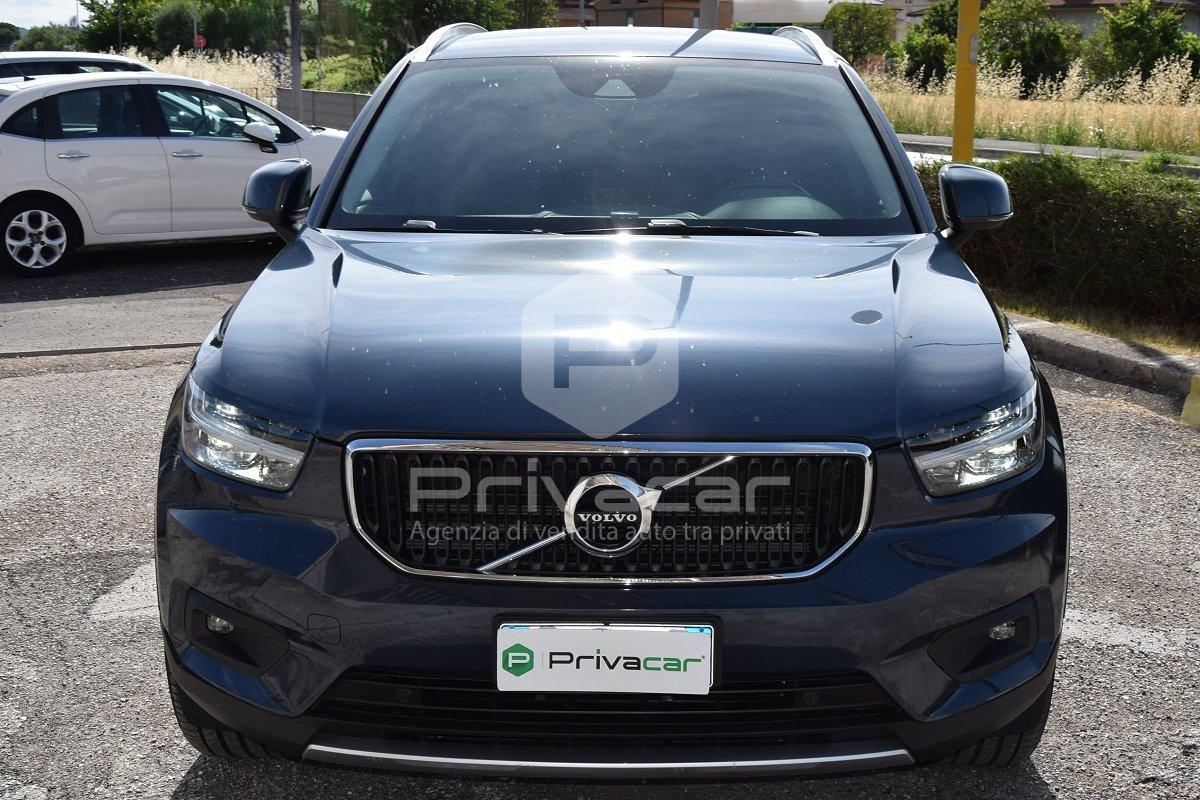 VOLVO XC40 D3 Momentum Pro