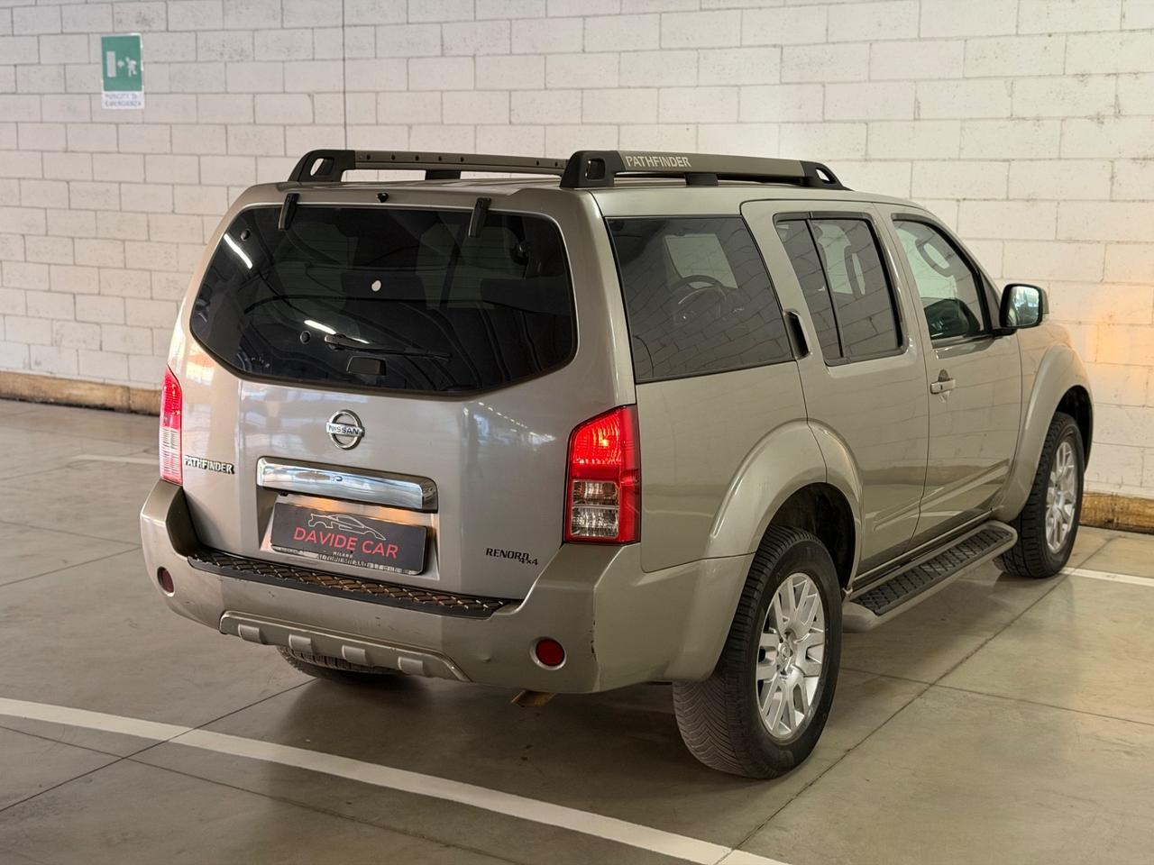 Nissan Pathfinder 2.5 dCi Sport