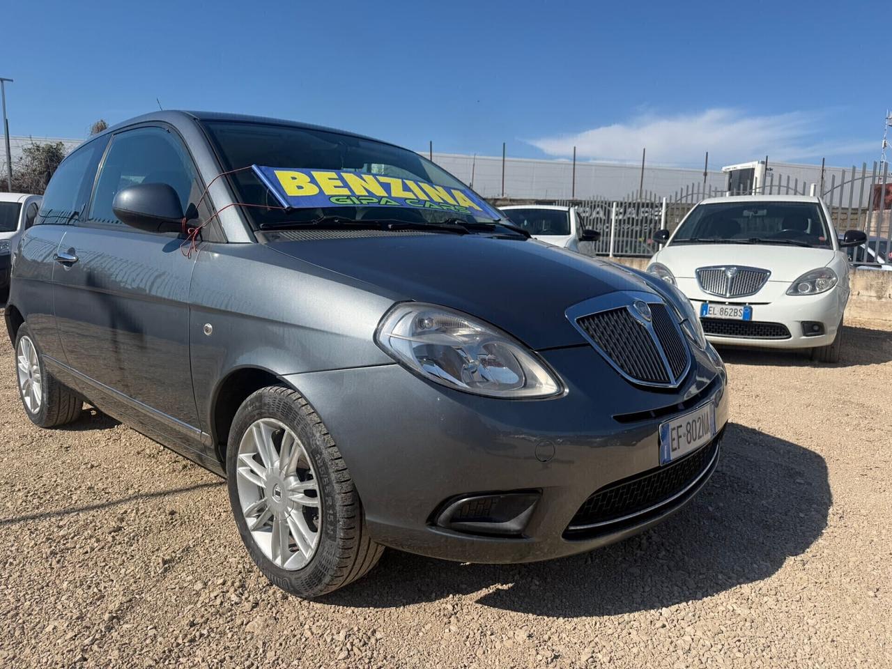 Lancia Ypsilon 1.2 69 CV Argento