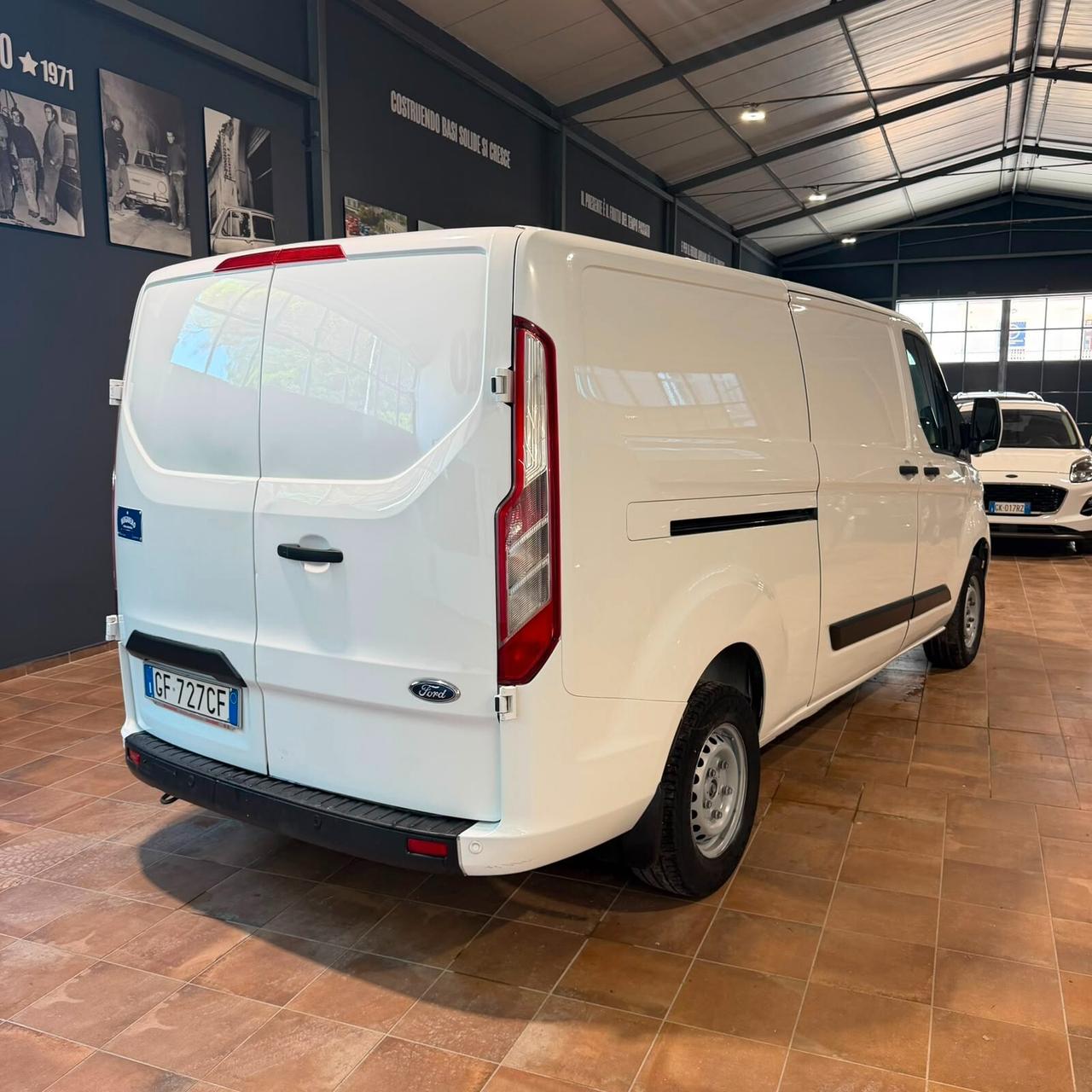 CUSTOM 2.0 L2H1 DOPPIA PORTA LAT