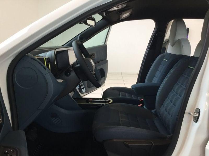 FIAT Grande Panda Grande Panda 1.2 Hybrid 110 CV S&S La Prima PROMO MESE + TARGA