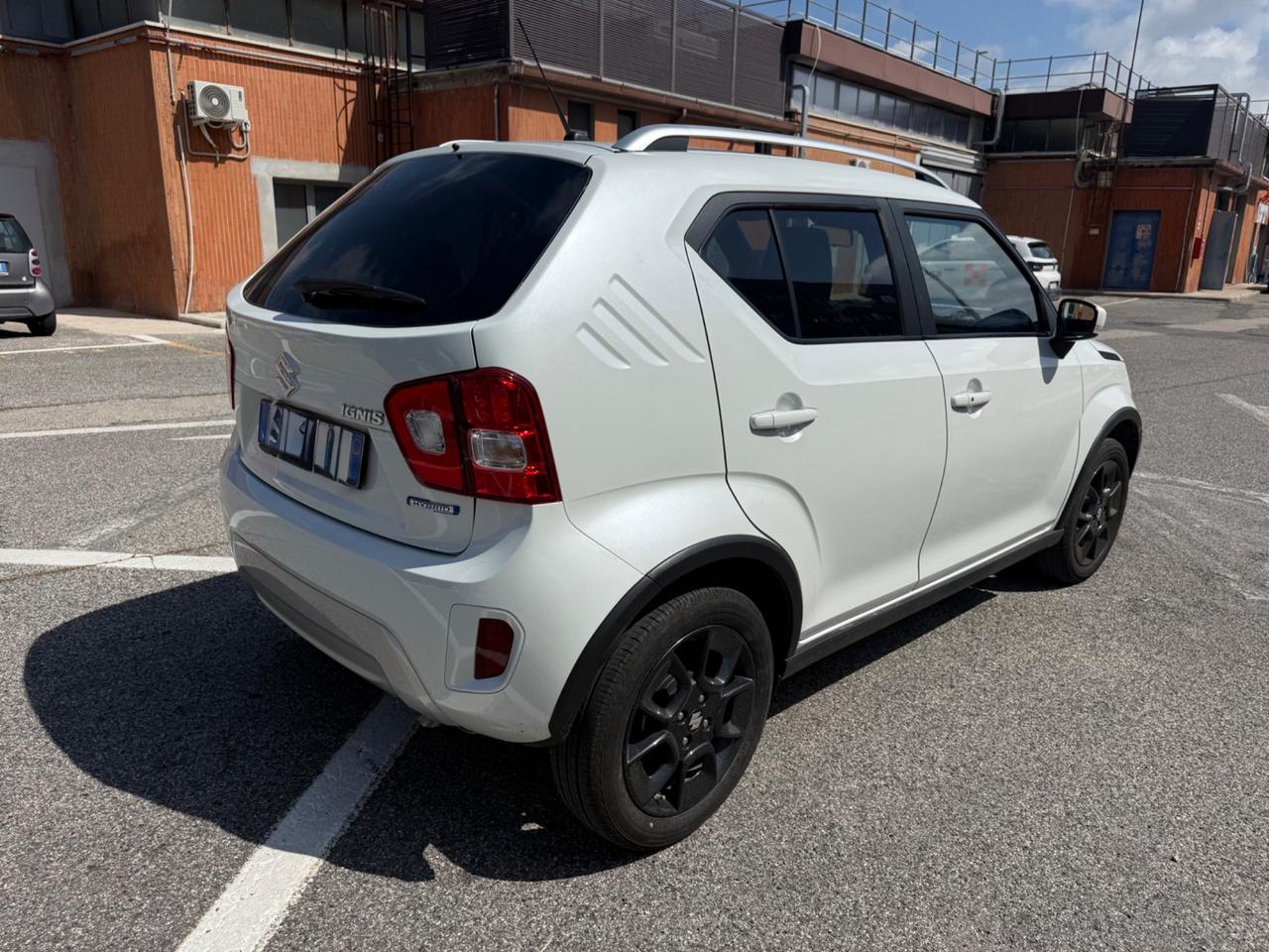 Suzuki Ignis 1.2 Hybrid Top