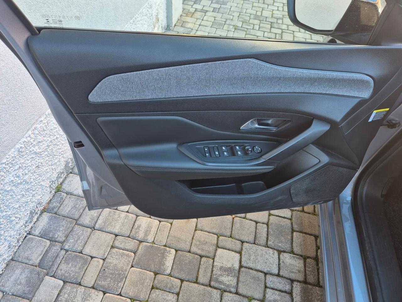 Peugeot 308 BlueHDi 130 S&S SW Allure