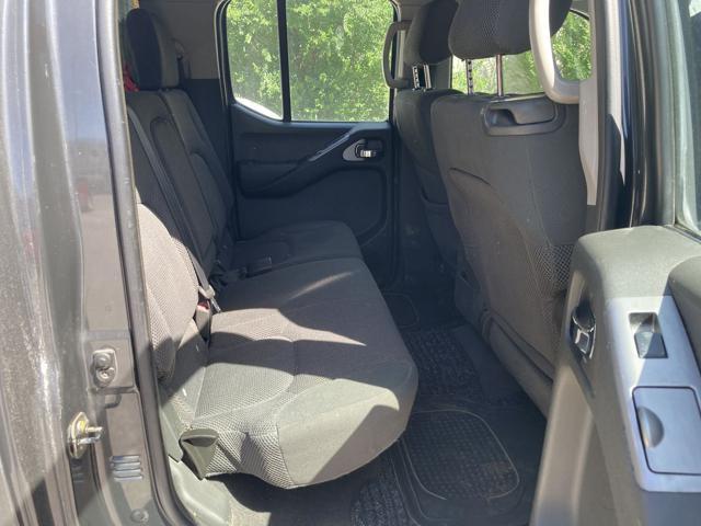 NISSAN Navara 2.5 dCi 4 porte Double Cab LE