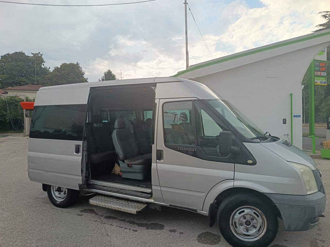 Ford Transit/Tourneo/Bus Transit 9 posti