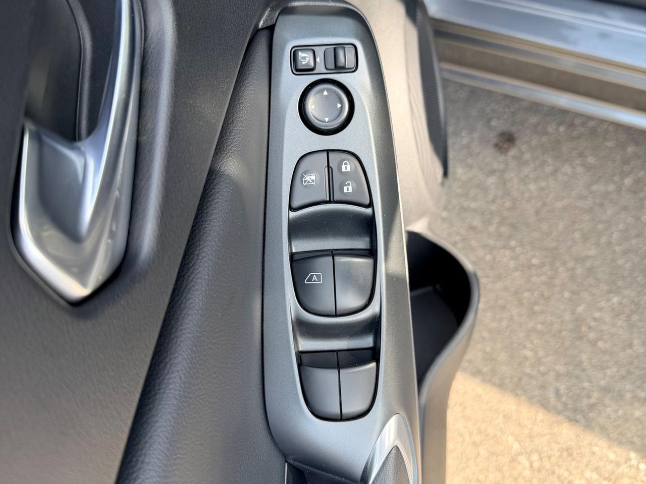 Nissan Juke Acenta 1.0 DIG-T 114 #9785