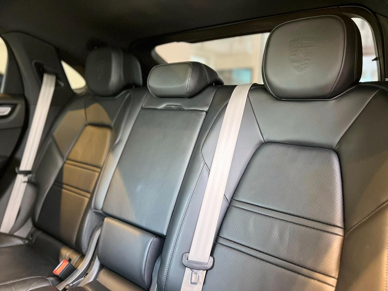 Porsche Cayenne Coupé 3.0 340cv V6 Platinum Edition IVA ESPOSTA