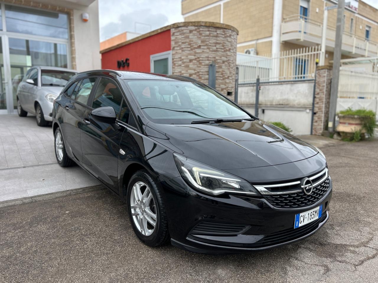 Opel Astra 1.6 110 CV 5 porte-2019/NAVI