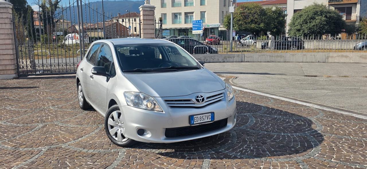 Toyota Auris 1.4 D-4D 5 porte Sol