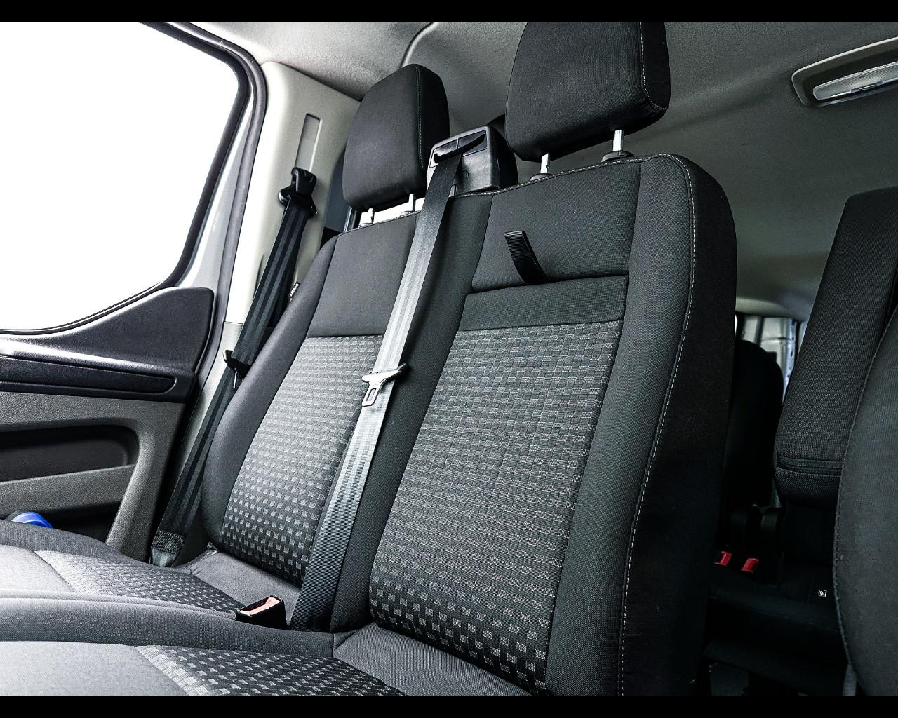 FORD Transit Custom 1ª s - Transit Custom 320 2.0 EcoBlue Hybrid 130 PC Combi Trend