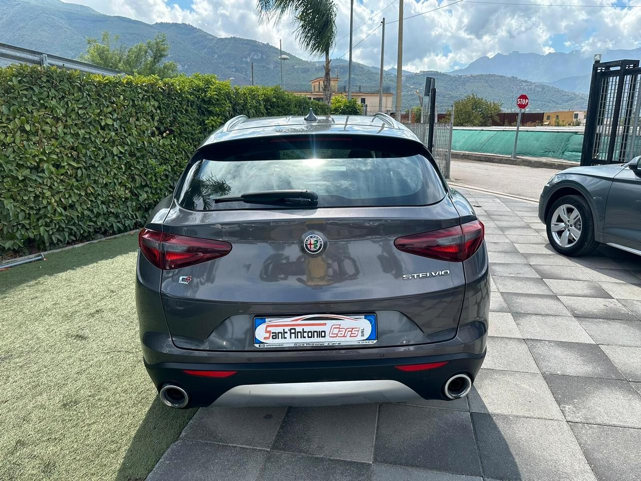 Alfa Romeo Stelvio 2.2 Turbodiesel 210 CV AT8 Q4 Executive CERCHI 20'' PELLE