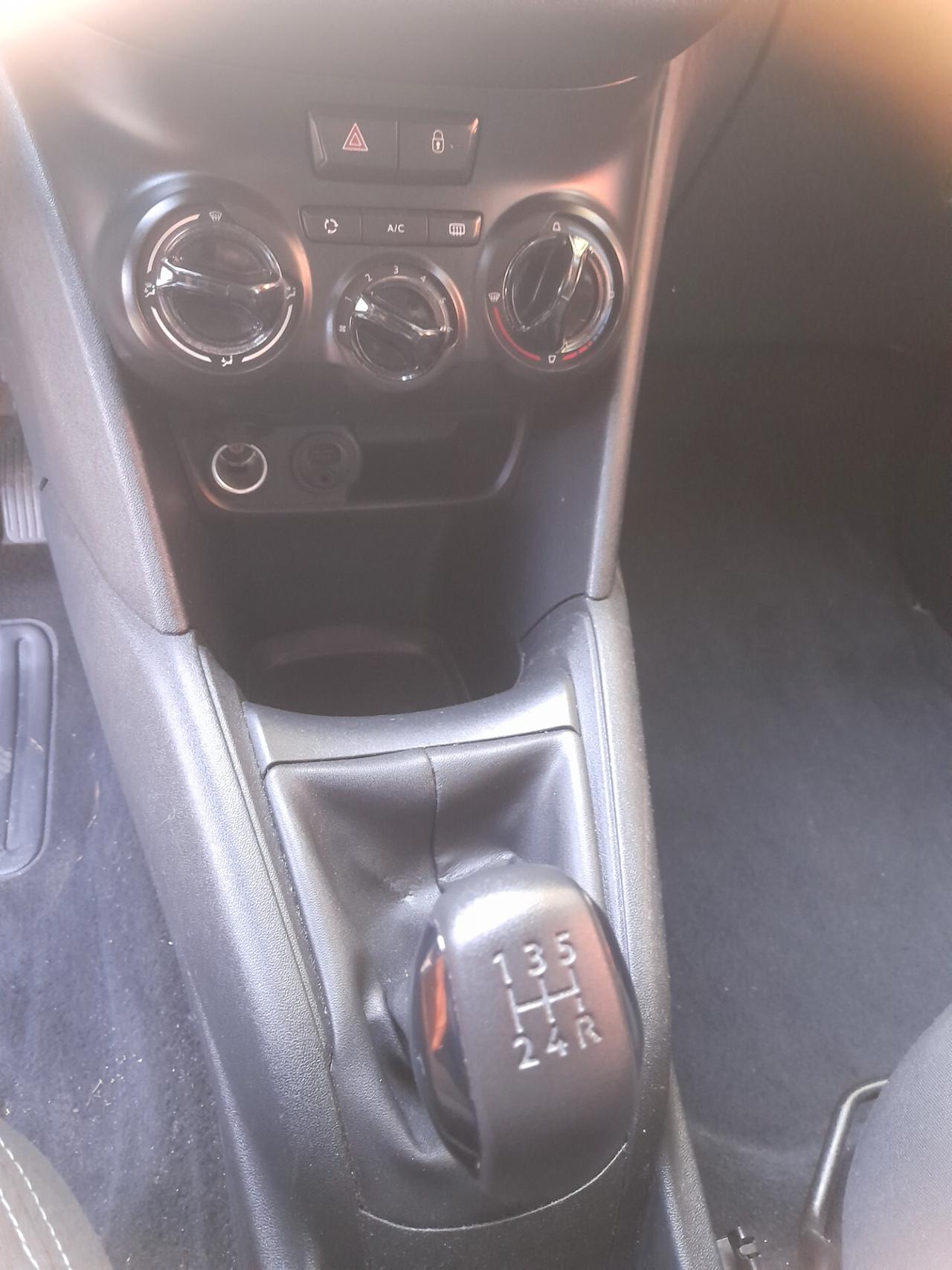 Peugeot 208 1.0 VTi 68 CV 5 porte