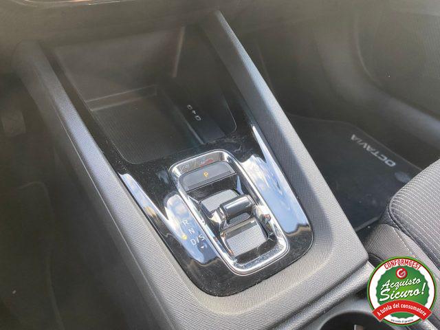 SKODA Octavia 2.0 TDI EVO SCR DSG Wagon Sportline