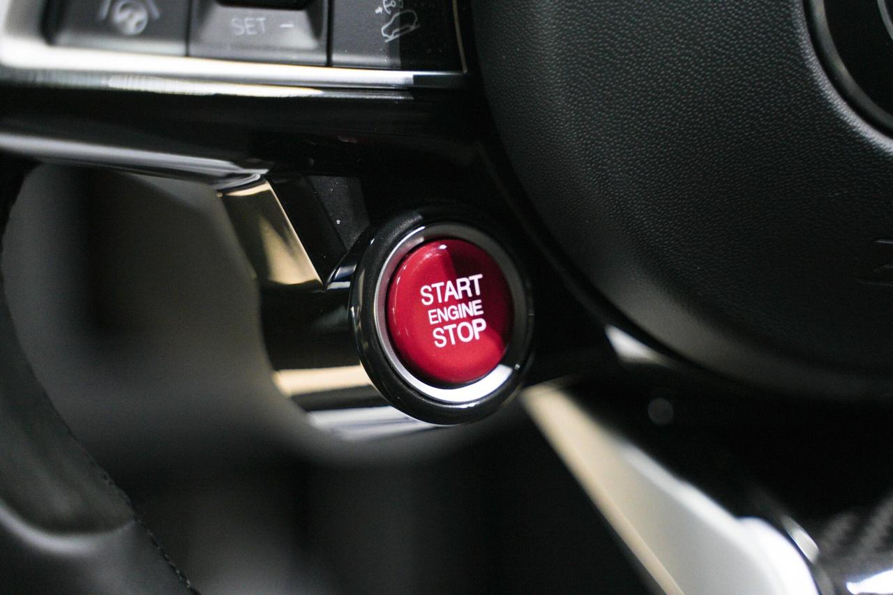 Alfa Romeo Stelvio 2.9 Bi-Turbo V6 520 CV AT8 Q4 Quadrifoglio 100° Anniversario