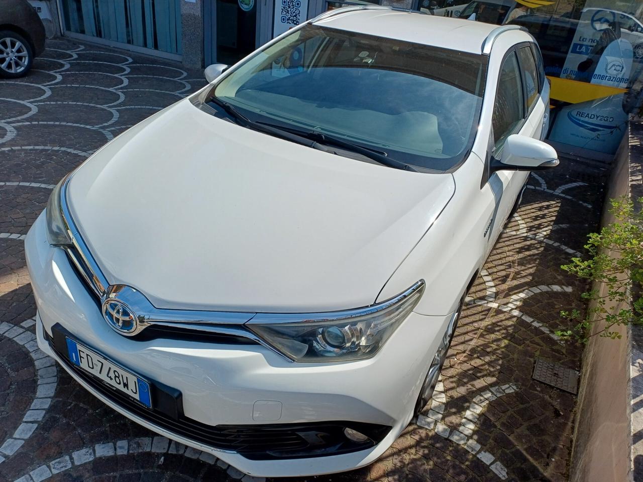 Toyota Auris Touring 1.8 Hybrid Business