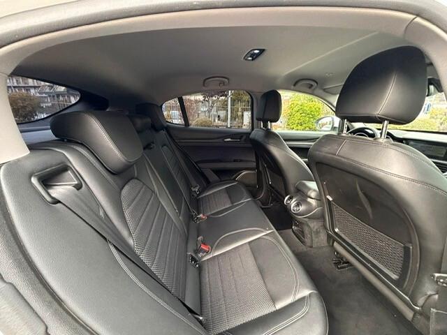 Alfa Romeo Stelvio 2.2 Turbodiesel 180 CV AT8 RWD Super