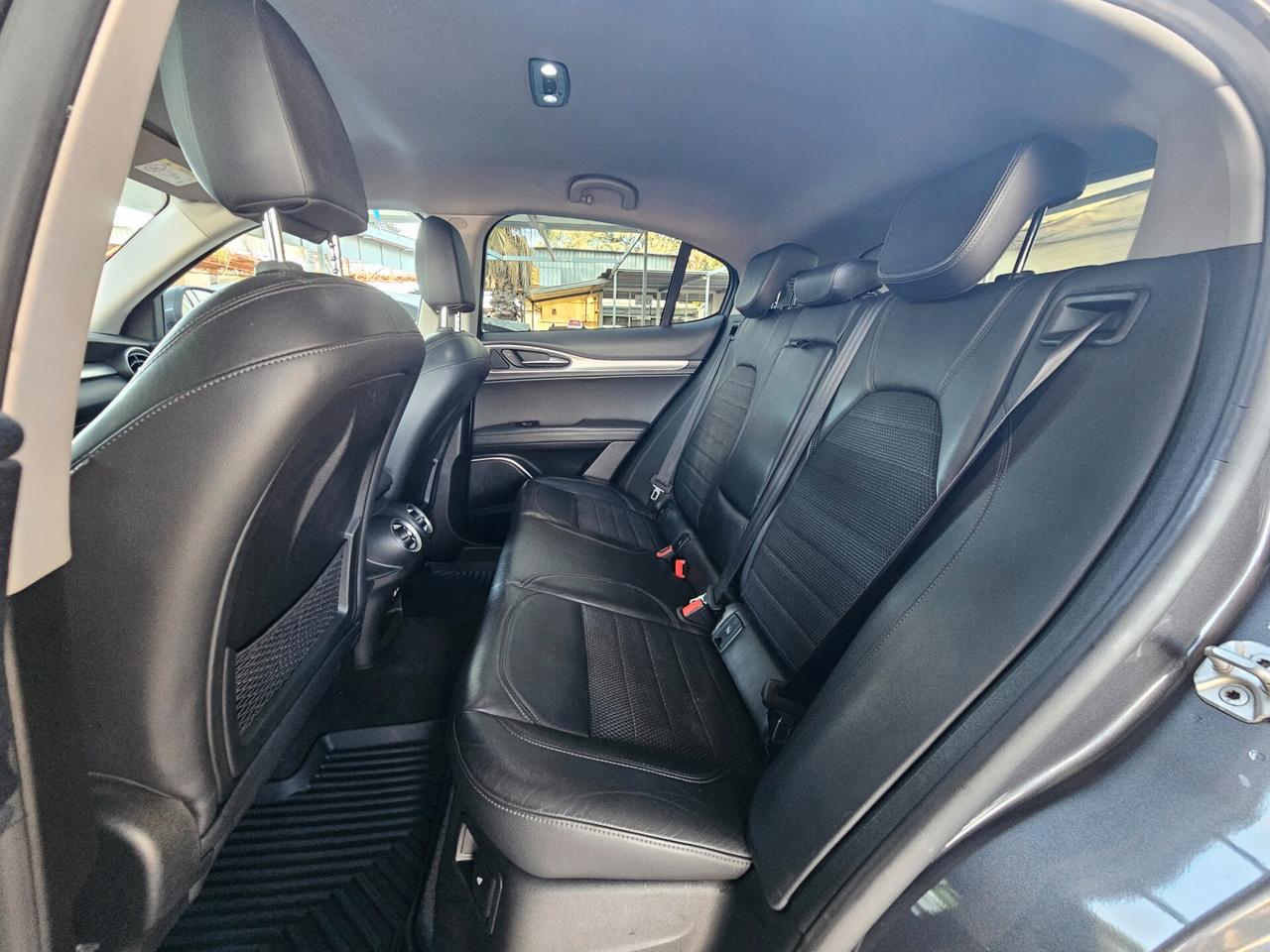 Alfa Romeo Stelvio 2.2 Turbodiesel 210 CV AT8 Q4 Super