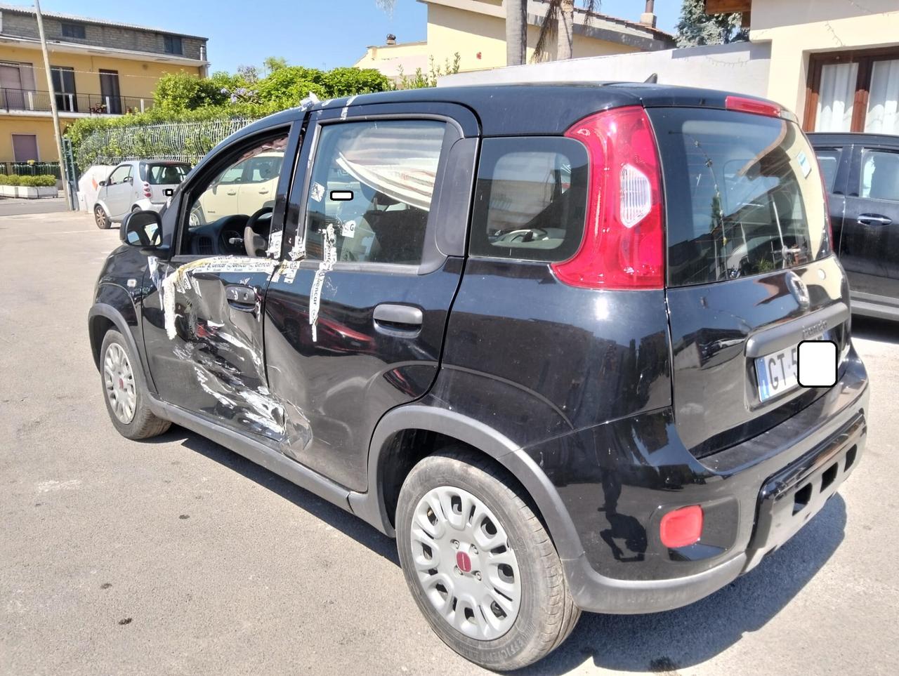 Fiat Panda 1.0 HYBRID 2024 SINISTRATA