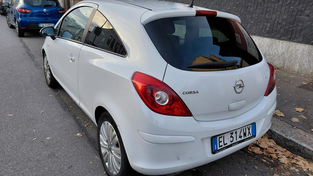 Opel Corsa 1.2 85CV 3 porte GPL-TECH Elective