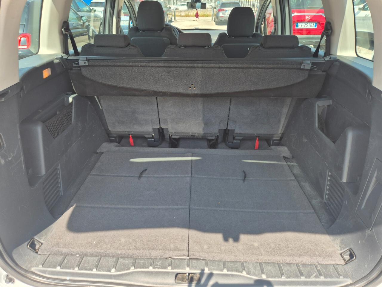 Peugeot 5008 1.6 HDi 115CV Active