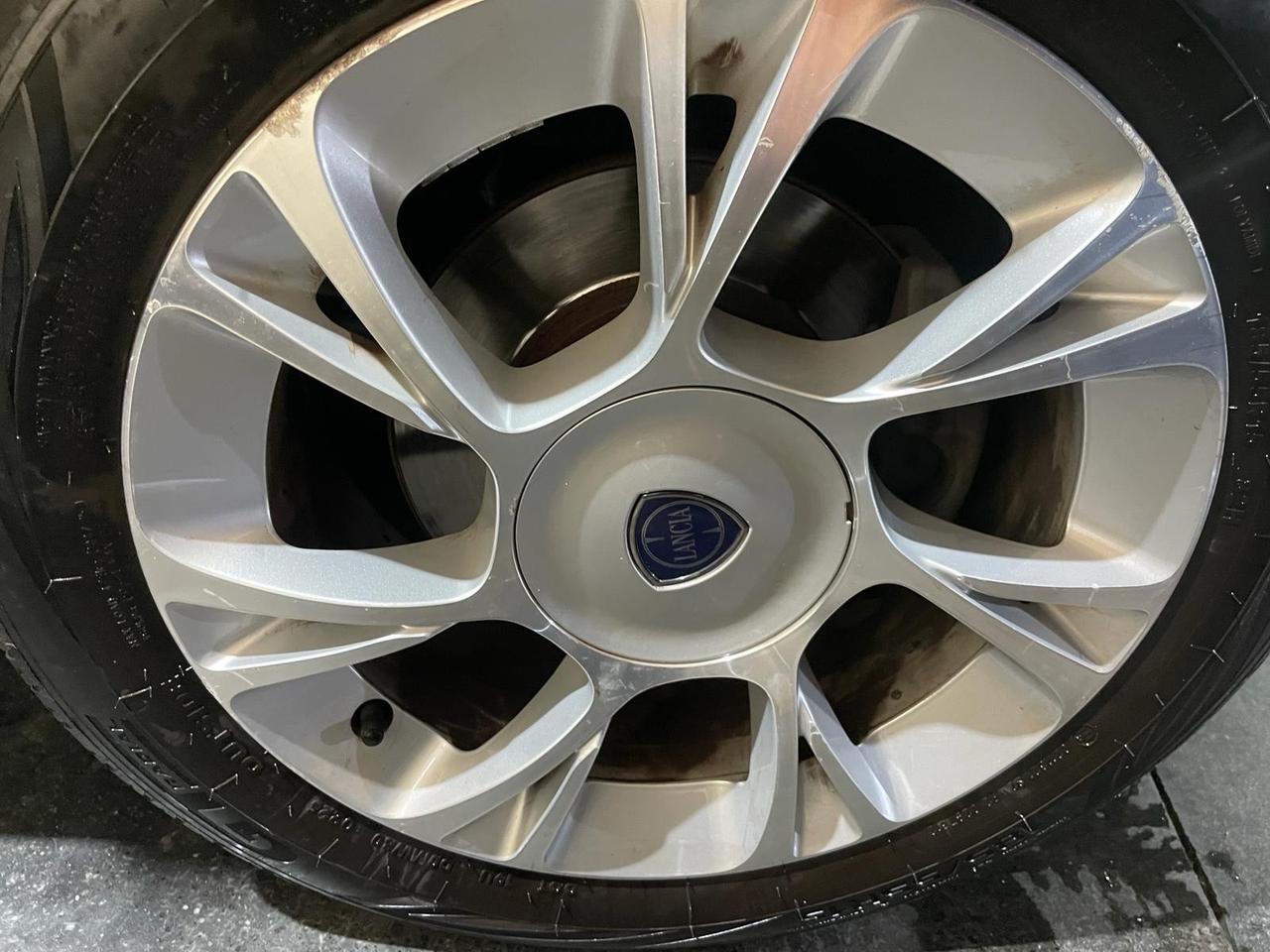 Lancia Ypsilon 1.2 69 CV 5 porte GPL Ecochic Gold