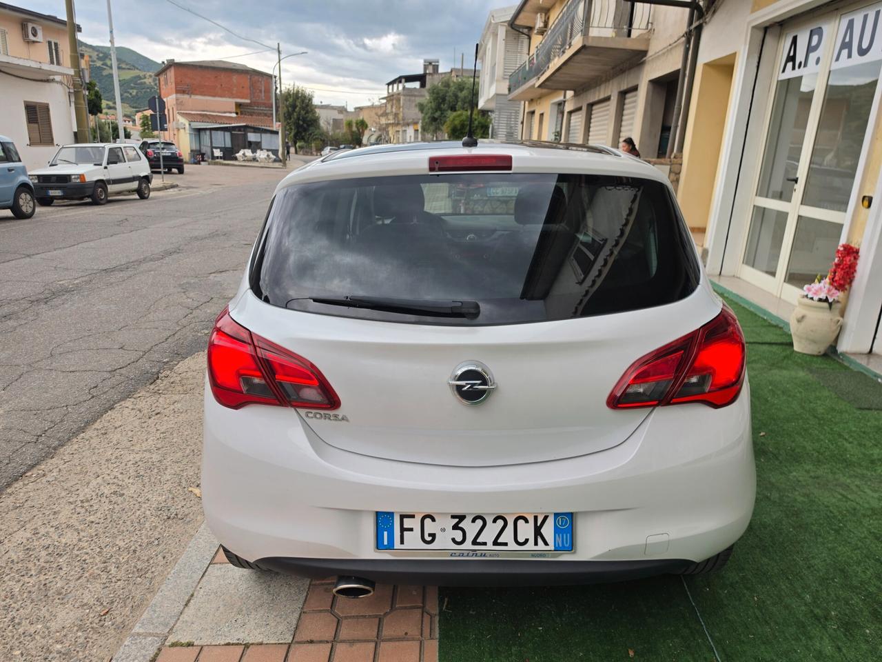Opel Corsa 1.2 5 porte b-Color